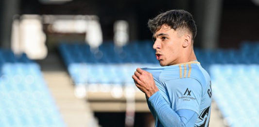 VIGO, SPAIN - FEBRUARY 26: Gabri Veiga of RC Celta celebrates after scores his sides third goal during the LaLiga Santander match between RC Celta and Real Valladolid CF at Estadio Balaidos on February 26, 2023 in Vigo, Spain. (Photo by Octavio Passos/Getty Images)