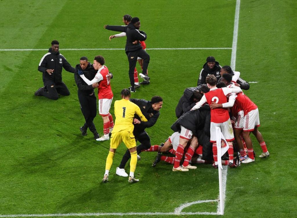 The Arsenal u18s celebrate the winner against Manchester City in the FA Youth Cup (Photo via Arsenal.com)