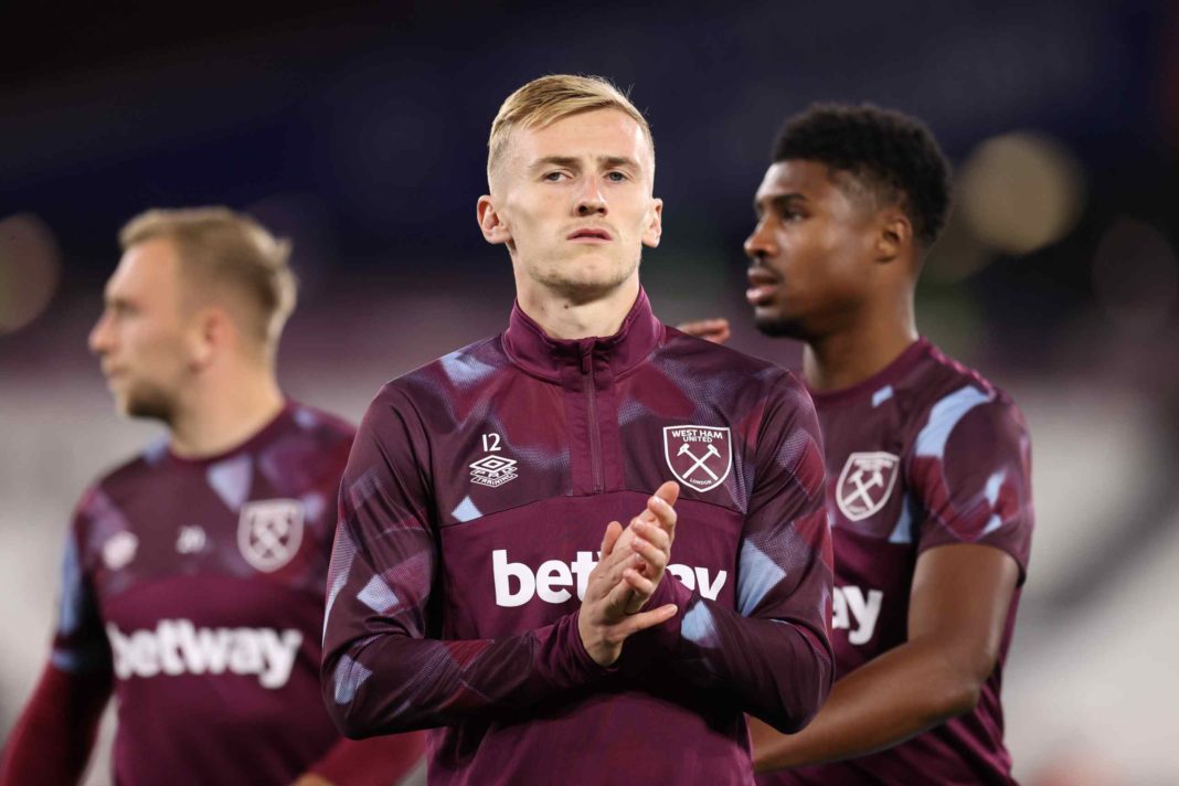 LONDON, ENGLAND - OCTOBER 13: Flynn Downes of West Ham United warms up prior to the UEFA Europa Conference League group B match between West Ham United and RSC Anderlecht at London Stadium on October 13, 2022 in London, England. (Photo by Alex Pantling/Getty Images)