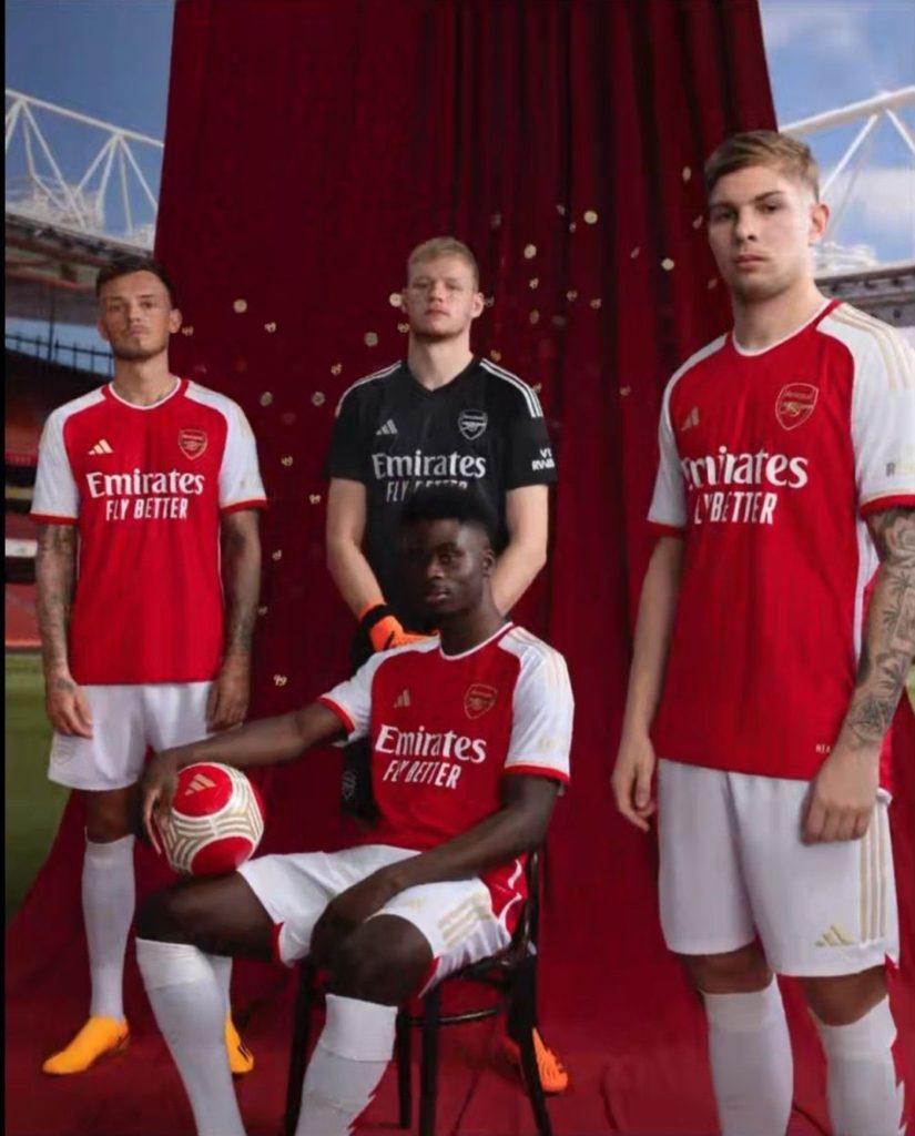 Leaked picture of Ben White, Aaron Ramsdale, Emile Smith Rowe, and Bukayo Saka wearing the 2023/24 Arsenal home kit (Photo via afcstuff on Twitter)