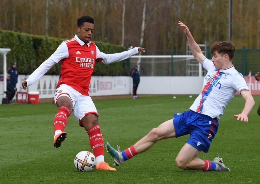 Kaleel Green playing for the Arsenal u18s (Photo via Green on Instagram)