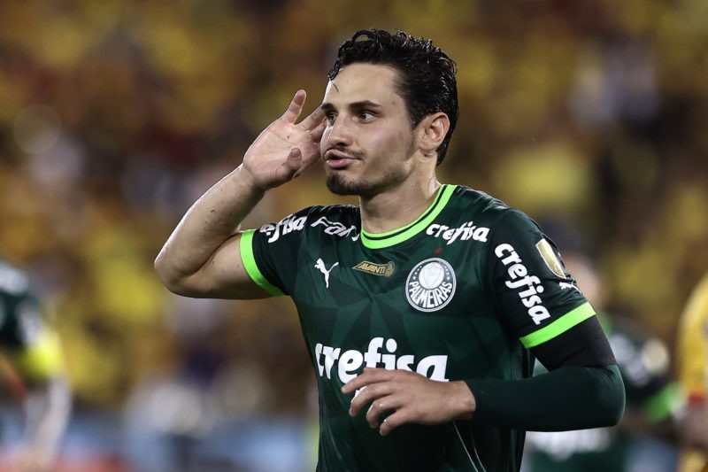 GUAYAQUIL, ECUADOR - MAY 03: Raphael Veiga of Palmeiras celebrates after scoring the team's first goal via penalty during a Copa CONMEBOL Libertadores 2023 Group C match between Barcelona SC and Palmeiras at Estadio Monumental Isidro Romero Carbo on May 03, 2023 in Guayaquil, Ecuador. (Photo by Franklin Jacome/Getty Images)
