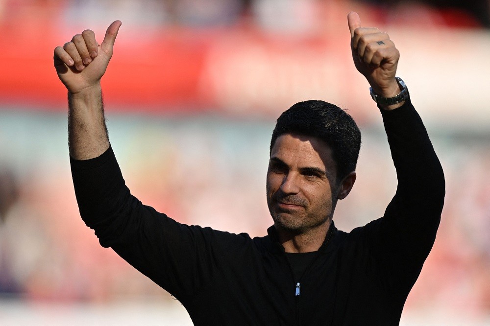 Arsenal news - Arsenal's Spanish manager Mikel Arteta acknowledges supporters at the end of the English Premier League football match between Arsenal and Wolverhampton Wanderers at the Emirates Stadium in London on May 28, 2023. (Photo by GLYN KIRK/AFP via Getty Images)