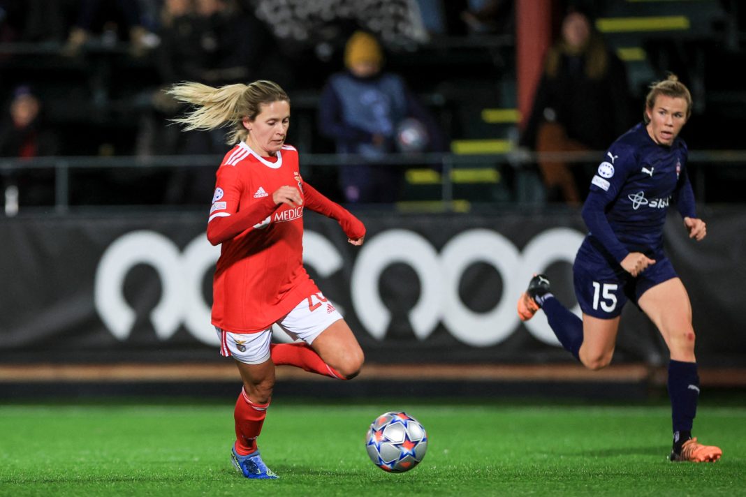 Benfica's Cloé Lacasse (L) vies for the ball Rosengard's Jessica Wik during the UEFA Women's Champions League group D football match between FC Rosengard and SL Ben-fica in Malmo, Sweden, on December 7, 2022. - Sweden OUT (Photo by ANDREAS HILLERGREN/TT News Agency/AFP via Getty Images)