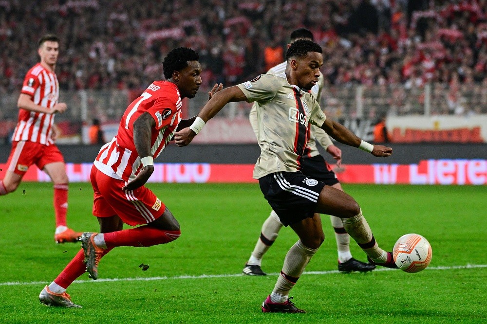 Union Berlin's German forward Kevin Behrens and Ajax's Dutch defender Jurrien Timber vie for the ball during the UEFA Europa League play-off 2nd-leg football match between FC Union Berlin and Ajax Amsterdam in Berlin, on February 23, 2023. (Photo by JOHN MACDOUGALL/AFP via Getty Images)