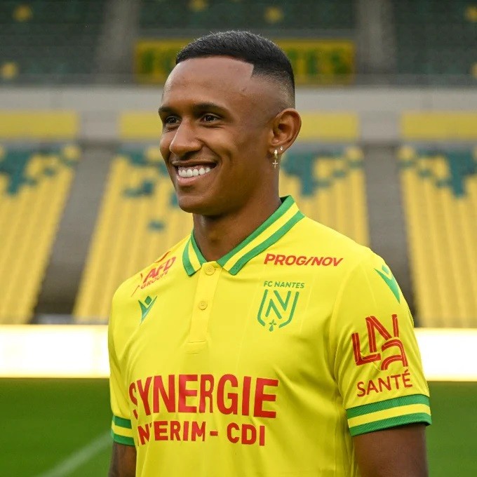 Marquinhos after signing on loan for FC Nantes (Photo via Nantes)
