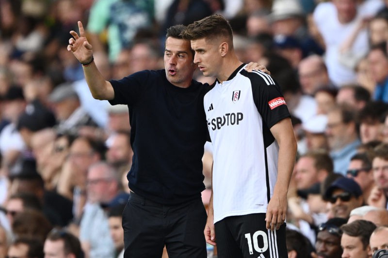 LONDON, ENGLAND - AUGUST 19: Marco Silva, Manager of Fulham, gives instructions to Tom Cairney during the Premier League match between Fulham FC and Brentford FC at Craven Cottage on August 19, 2023 in London, England. (Photo by Mike Hewitt/Getty Images)