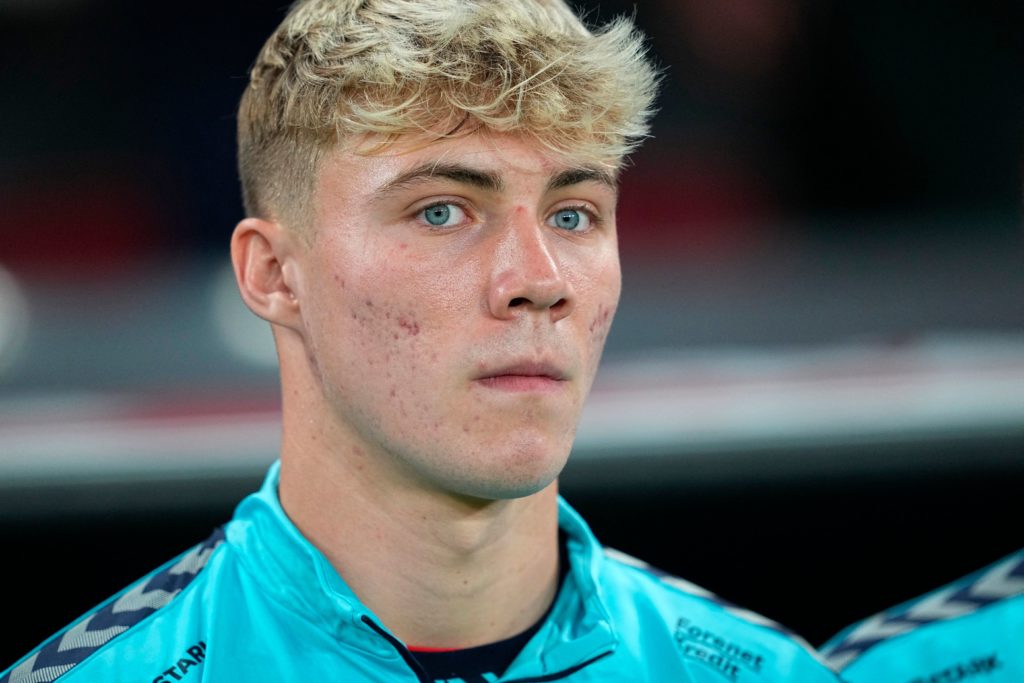 Denmark's forward #21 Rasmus Hojlund looks on prior to the UEFA Euro 2024 football tournament qualifying match between Denmark and San Marino in Copenhagen on September 7, 2023. (Photo by MADS CLAUS RASMUSSEN/Ritzau Scanpix/AFP via Getty Images)