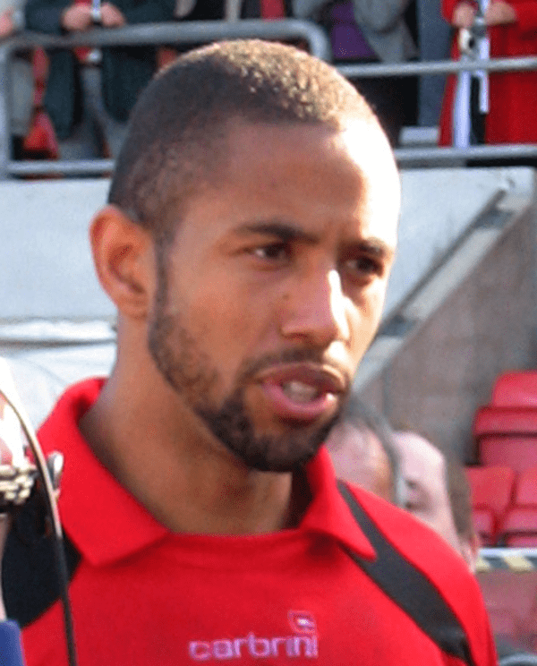 Arsenal defender played with stress fractures to kick-off Invincibles run