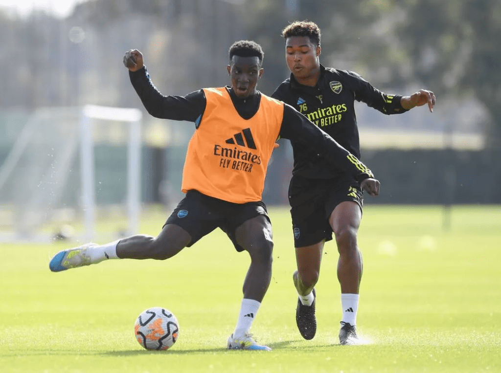 Reuell Walters (R) in first-team training with Arsenal (Photo via Arsenal.com)