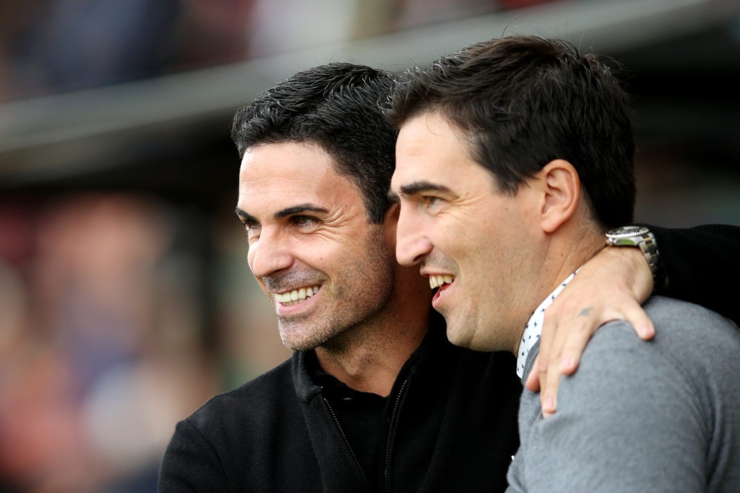 BOURNEMOUTH, ENGLAND - SEPTEMBER 30: Mikel Arteta, Manager of Arsenal, embraces Andoni Iraola, Manager of AFC Bournemouth, prior to the Premier League match between AFC Bournemouth and Arsenal FC at Vitality Stadium on September 30, 2023 in Bournemouth, England. (Photo by Steve Bardens/Getty Images)