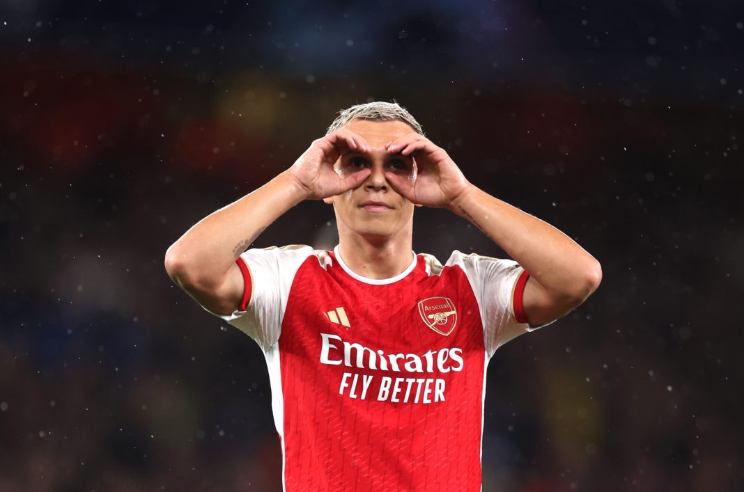 LONDON, ENGLAND - SEPTEMBER 20: Leandro Trossard of Arsenal celebrates scoring his sides second goal during the UEFA Champions League match between Arsenal FC and PSV Eindhoven at Emirates Stadium on September 20, 2023 in London, England. (Photo by Alex Pantling/Getty Images)