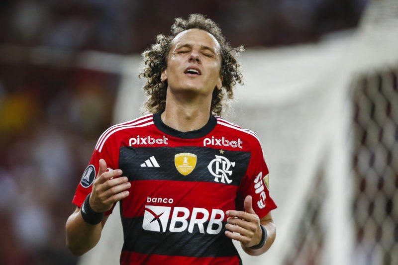 RIO DE JANEIRO, BRAZIL - AUGUST 03: David Luiz of Flamengo reacs after missing a chance to score during the Copa CONMEBOL Libertadores round of 16 first leg match between Flamengo and Olimpia at Maracana Stadium on August 03, 2023 in Rio de Janeiro, Brazil. (Photo by Wagner Meier/Getty Images)