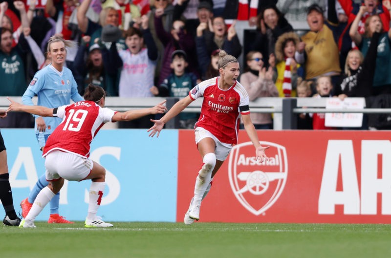 BOREHAMWOOD, ENGLAND - NOVEMBER 05: Steph Catley of Arsenal celebrates after scoring the team's first goal during the Barclays Women´s Super League match between Arsenal FC and Manchester City at Meadow Park on November 05, 2023 in Borehamwood, England. (Photo by Paul Harding/Getty Images)