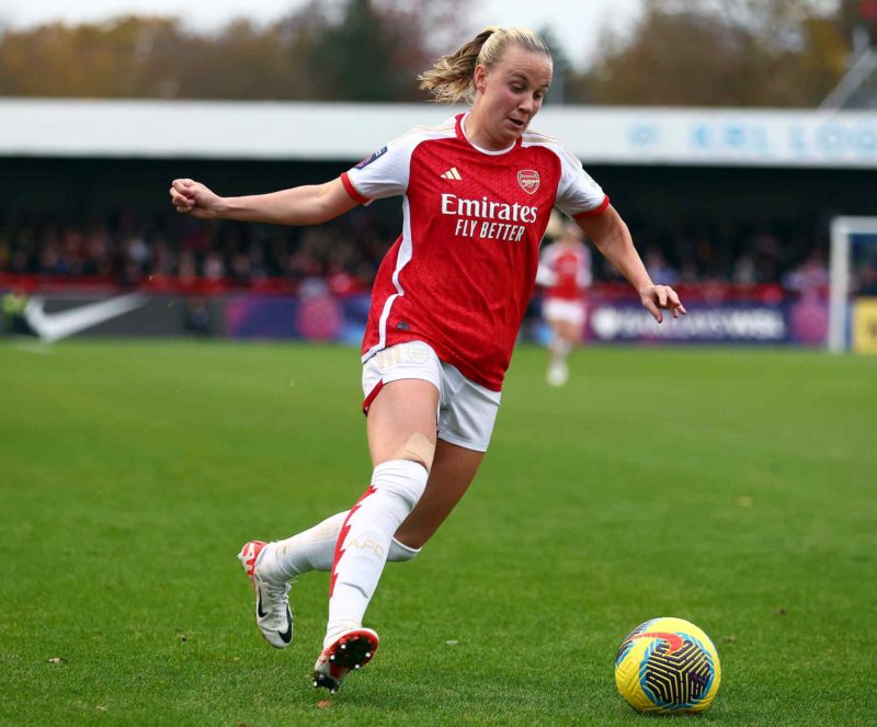 CRAWLEY, ENGLAND - NOVEMBER 19: Beth Mead of Arsenal in action during the Barclays Women´s Super League match between Brighton & Hove Albion and Arsenal FC at Broadfield Stadium on November 19, 2023 in Crawley, England. (Photo by Bryn Lennon/Getty Images)