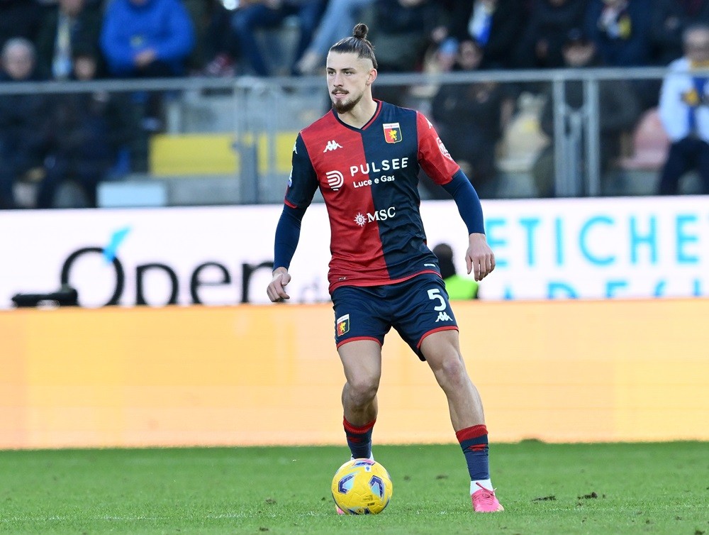 FROSINONE, ITALY: Radu Dragusin of Genoa CFC in action during the Serie A TIM match between Frosinone Calcio and Genoa CFC at Stadio Benito Stirpe on November 26, 2023. (Photo by Giuseppe Bellini/Getty Images)