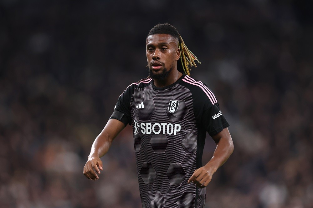 LONDON, ENGLAND: Alex Iwobi of Fulham during the Premier League match between Tottenham Hotspur and Fulham FC at Tottenham Hotspur Stadium on October 23, 2023. (Photo by Alex Pantling/Getty Images)