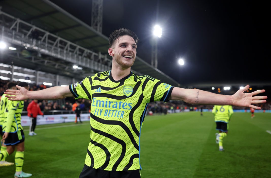 LUTON, ENGLAND - DECEMBER 05: Declan Rice of Arsenal celebrates after scoring the team's fourth goal during the Premier League match between Luton Town and Arsenal FC at Kenilworth Road on December 05, 2023 in Luton, England. (Photo by Julian Finney/Getty Images)