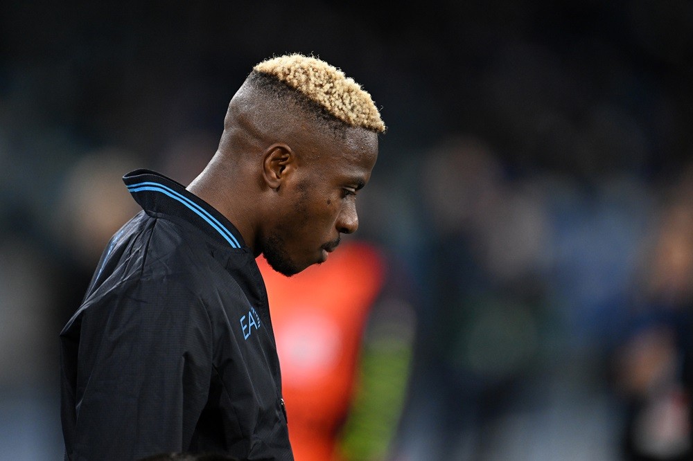 NAPLES, ITALY: Victor Osimhen of SSC Napoli during the UEFA Champions League match between SCC Napoli and SC Braga at Stadio Diego Armando Maradona on December 12, 2023. (Photo by Francesco Pecoraro/Getty Images)