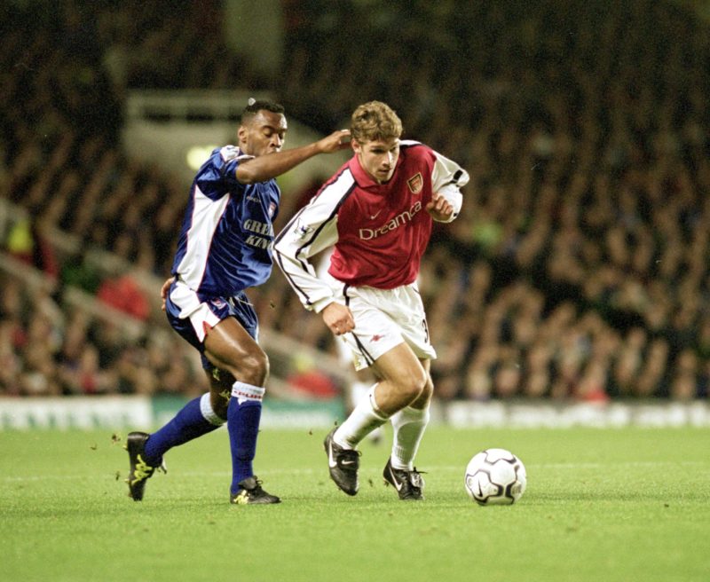 1 Nov 2000:  Moritz Volz of Arsenal beats Fabian Wilnis of Ipswich Town during the Worthington Cup 3rd round match played at Highbury, in London. Ipswich Town won the match 2-1.  Credit: Mike Hewitt /Allsport