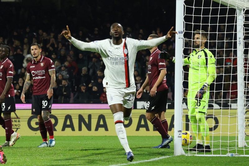 SALERNO, ITALY - DECEMBER 22: Fikayo Tomori of AC Milan celebrates after scoring his side first goal during the Serie A TIM match between US Salernitana and AC Milan at Stadio Arechi on December 22, 2023 in Salerno, Italy. (Photo by Francesco Pecoraro/Getty Images)