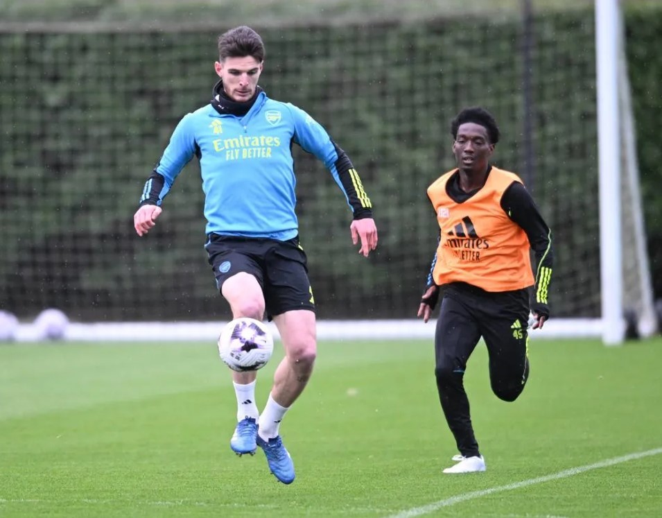 Declan Rice and Amario Cozier-Duberry in an Arsenal first-team training session (Photo via Arsenal.com)