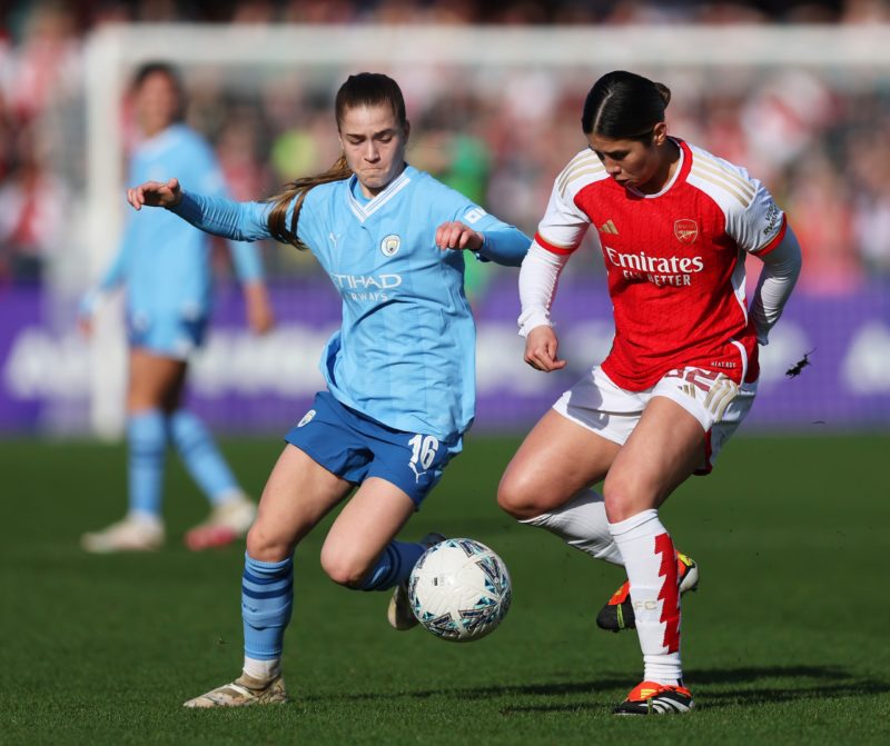 BOREHAMWOOD, ENGLAND - FEBRUARY 11: Jess Park of Manchester City battles for possession with Kyra Cooney-Cross of Arsenal during the Adobe Women's FA Cup Fifth Round match between Arsenal and Manchester City at Meadow Park on February 11, 2024 in Borehamwood, England. (Photo by Richard Pelham/Getty Images)