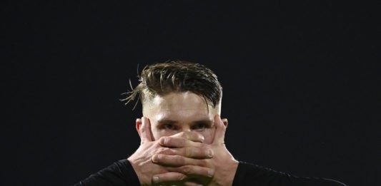 Sporting Lisbon's Swedish forward #09 Viktor Gyokeres celebrates scoring during the Portuguese League football match between Rio Ave FC and Sporting CP at the Rio Ave FC - Dos Arcos stadium in Vila do Conde, on February 25, 2024. (Photo by MIGUEL RIOPA/AFP via Getty Images)