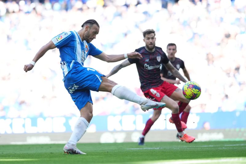 BARCELONA, SPAIN - APRIL 08: Martin Braithwaite of RCD Espanyol scores the team's first goal which is later disallowed by VAR during the LaLiga Santander match between RCD Espanyol and Athletic Club at RCDE Stadium on April 08, 2023 in Barcelona, Spain. (Photo by Alex Caparros/Getty Images)