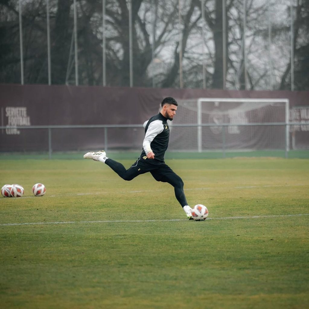 Omar Rekik training with Servette (Photo via Rekik on Instagram)