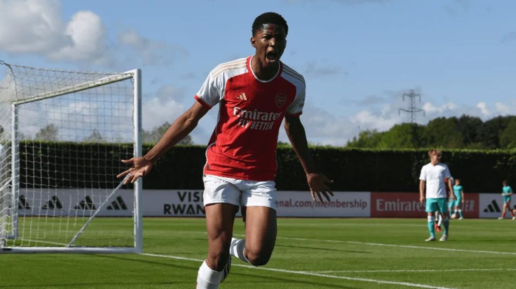 Chido Obi-Martin celebrates a goal for the Arsenal u18s (Photo via Arsenal.com)