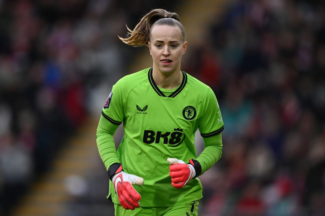 MANCHESTER, ENGLAND - JANUARY 28: Daphne van Domselaar of Aston Villa during the Barclays Women´s Super League match between Manchester United and Aston Villa at Old Trafford on January 28, 2024 in Manchester, England. (Photo by Gareth Copley/Getty Images)