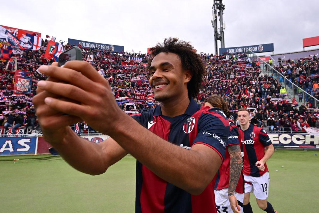 BOLOGNA, ITALY - APRIL 01: Joshua Zirkzee of Bologna FC celebrates victory in the Serie A TIM match between Bologna FC and US Salernitana at Stadio Renato Dall'Ara on April 01, 2024 in Bologna, Italy. (Photo by Alessandro Sabattini/Getty Images)