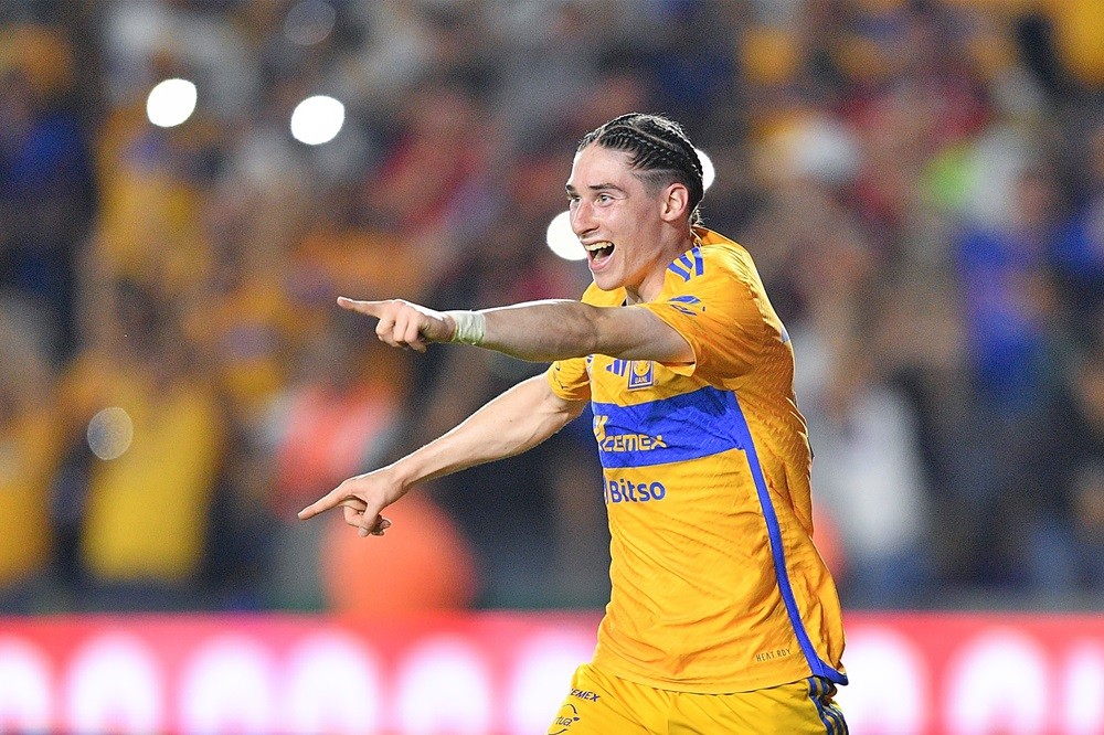 MONTERREY, MEXICO: Marcelo Flores of Tigres celebrates after scoring the team's fourth goal during the 16th round match between Tigres UANL and Necaxa as part of the Torneo Clausura 2024 Liga MX at Universitario Stadium on April 20, 2024. (Photo by Azael Rodriguez/Getty Images)