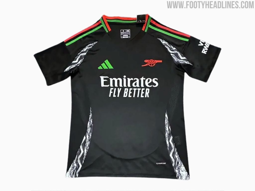 Leaked pictures of the 2024/25 away kit (Photo via FootyHeadlines.com)