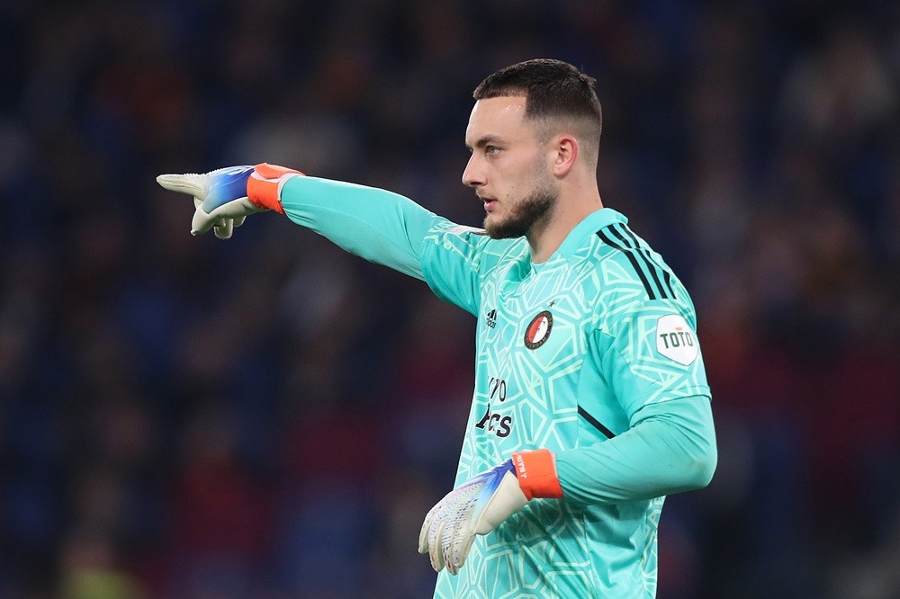 ROME, ITALY: Justin Bijlow of Feyenoord gestures during the UEFA Europa League Quarterfinal Second Leg match between AS Roma and Feyenoord at Stadio Olimpico on April 20, 2023. (Photo by Paolo Bruno/Getty Images)