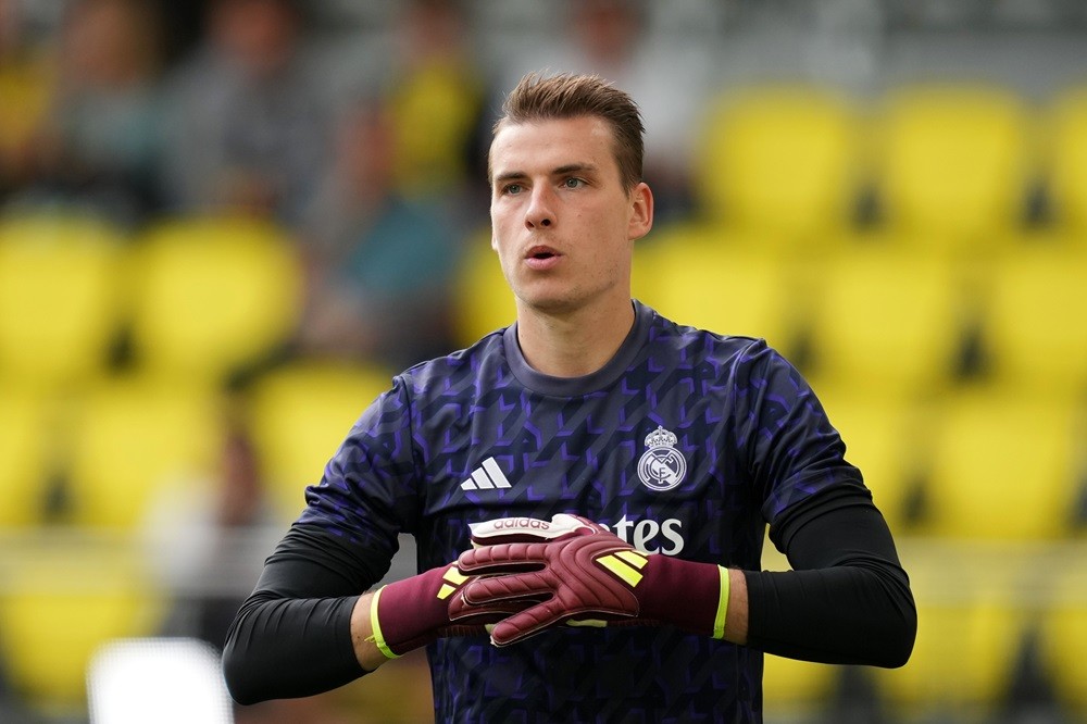 VILLARREAL, SPAIN: Andriy Lunin of Real Madrid looks on during the warm up prior to the LaLiga EA Sports match between Villarreal CF and Real Madrid CF at Estadio de la Ceramica on May 19, 2024. (Photo by Alex Caparros/Getty Images)