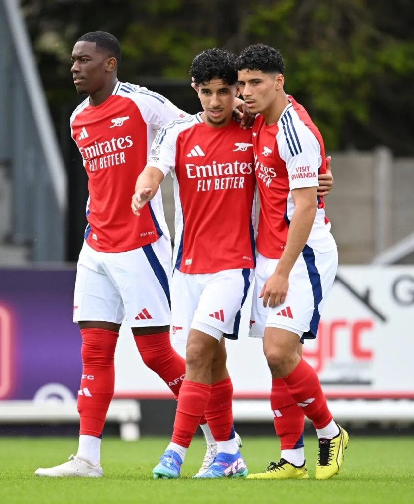 Oulad M'Hand brother Salah-Eddine and Ismail (R) celebrate a goal with Khayon Edwards (L) (Photo via Arsenal.com)