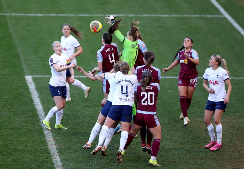 LONDON, ENGLAND - FEBRUARY 18: Daphne van Domselaar of Aston Villa drops the ball during the Barclays Women´s Super League match between Tottenham Hotspur and Aston Villa at Brisbane Road on February 18, 2024 in London, England. (Photo by Julian Finney/Getty Images)