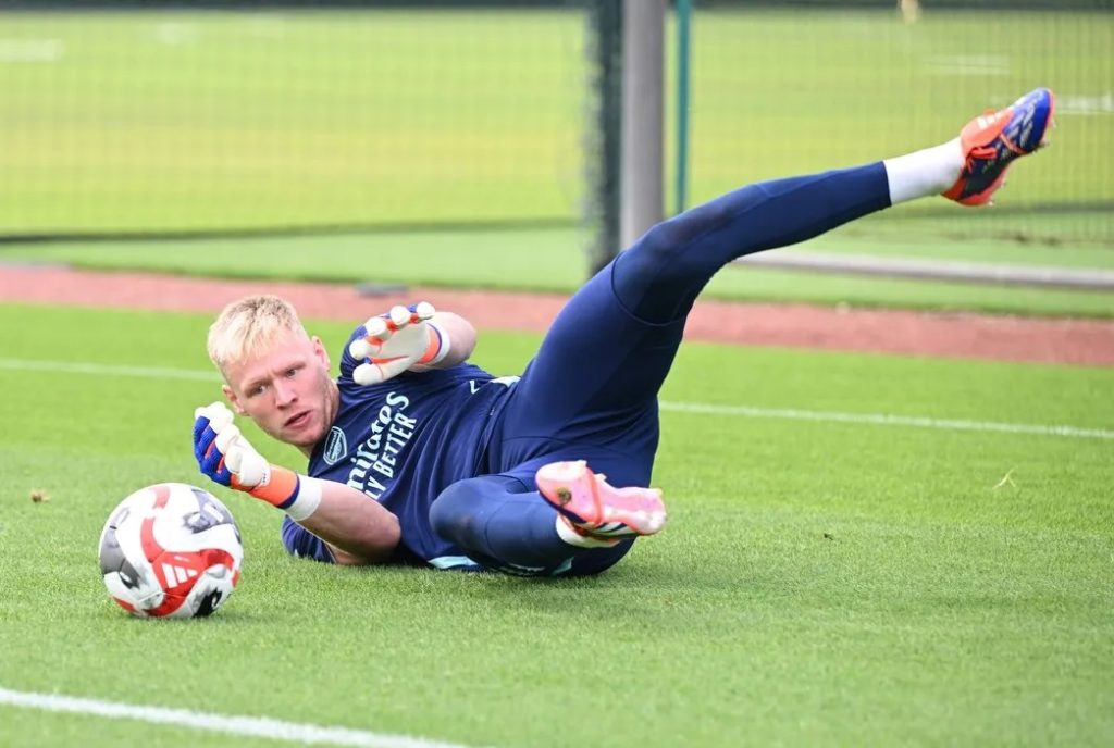 Aaron Ramsdale in training with Arsenal (Photo via Arsenal.com)