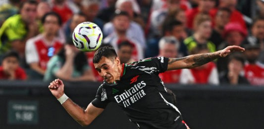 PHILADELPHIA, PENNSYLVANIA - JULY 31: Jakub Kiwior #15 of Arsenal heads the ball during the match against Liverpool FC at Lincoln Financial Field on July 31, 2024 in Philadelphia, Pennsylvania. Liverpool won 2-1. (Photo by Drew Hallowell/Getty Images)