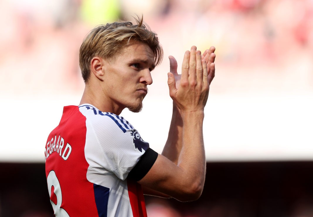 LONDON, ENGLAND - AUGUST 17: Martin Odegaard of Arsenal applauds the fans following the team's victory during the Premier League match between Arsenal FC and Wolverhampton Wanderers FC at Emirates Stadium on August 17, 2024 in London, England. (Photo by Eddie Keogh/Getty Images)