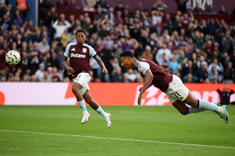 BIRMINGHAM, ENGLAND - AUGUST 24: Ollie Watkins of Aston Villa creates a headed chance which is saved by David Raya of Arsenal (not pictured) during the Premier League match between Aston Villa FC and Arsenal FC at Villa Park on August 24, 2024 in Birmingham, England. (Photo by Clive Mason/Getty Images)