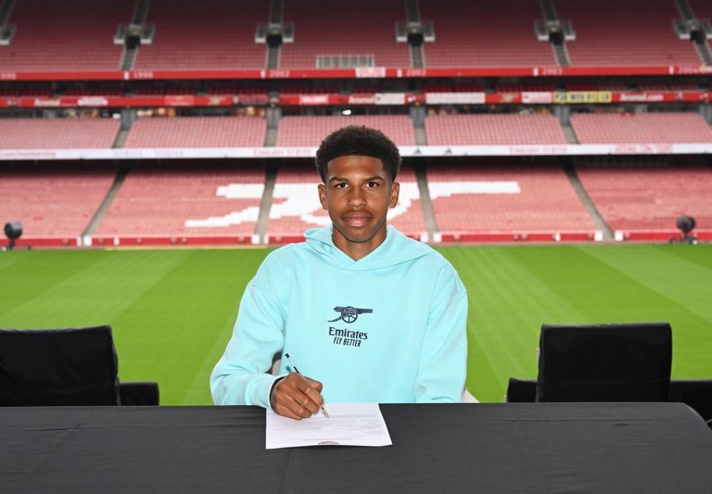 Andre Annous after signing his scholarship contract with Arsenal (Photo via Annous on Instagram)