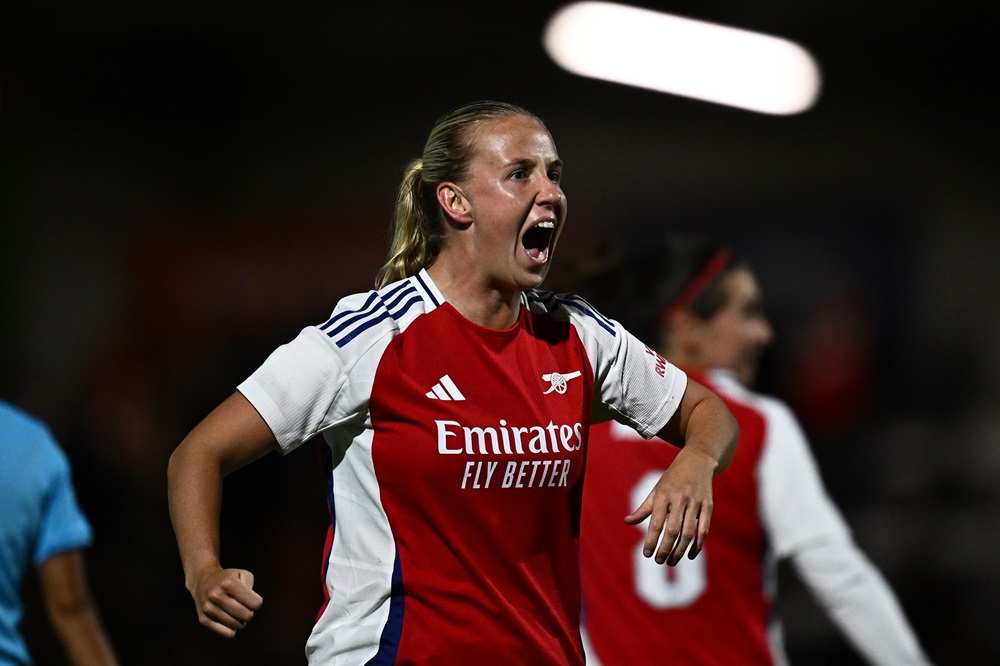 BOREHAMWOOD, ENGLAND: Beth Mead of Arsenal celebrates scoring her team's third goal during the UEFA Women's Champions League 2024/25 Second Round Second Leg match between Arsenal and Hacken at Meadow Park on September 26, 2024. (Photo by Harry Murphy/Getty Images)