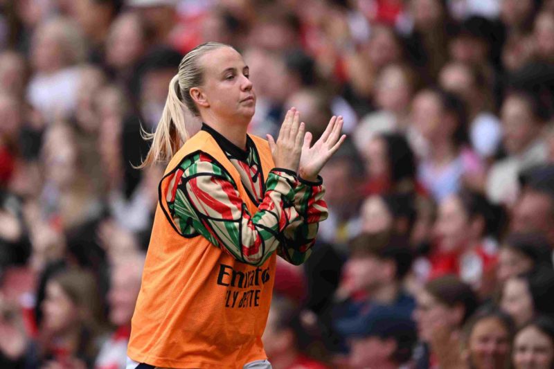 LONDON, ENGLAND - SEPTEMBER 22: Beth Mead of Arsenal warms up during the Barclays Women's Super League match between Arsenal and Manchester City at Emirates Stadium on September 22, 2024 in London, England. (Photo by Justin Setterfield/Getty Images)