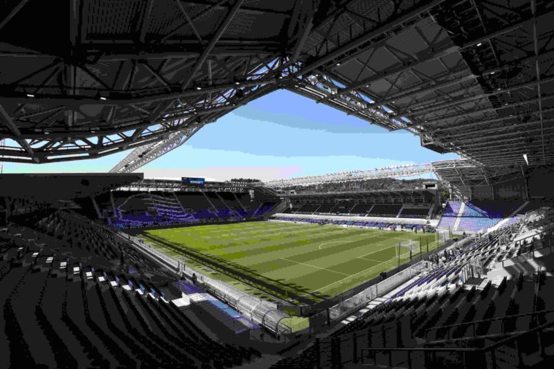 BERGAMO, ITALY - SEPTEMBER 15: General view inside the stadium ahead of the Serie A match between Atalanta and Fiorentina at Gewiss Stadium on September 15, 2024 in Bergamo, Italy. (Photo by Francesco Scaccianoce/Getty Images)