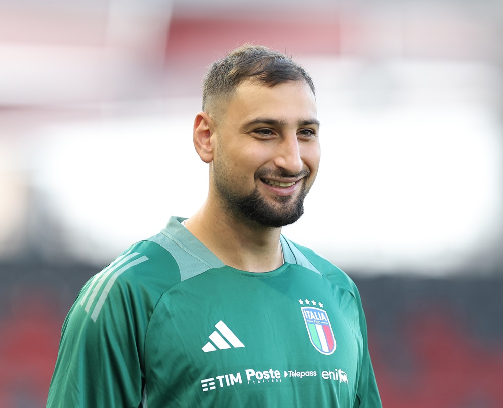 BUDAPEST, HUNGARY: Gianluigi Donnarumma of Italy looks on during a Italy training session at Bozsik Stadion on September 08, 2024. (Photo by Claudio Villa/Getty Images)