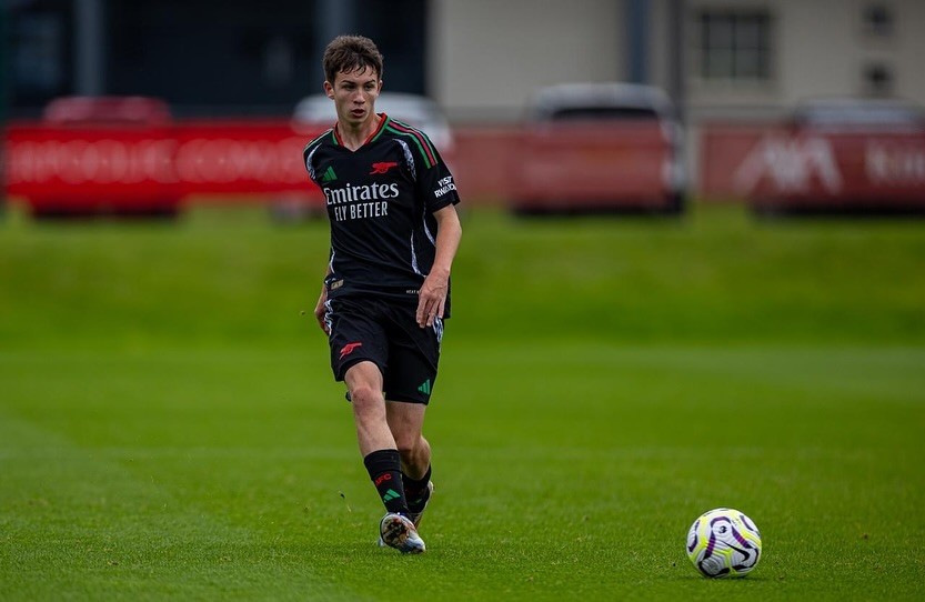 Dan Casey playing for the Arsenal academy (Photo via Casey on Instagram)