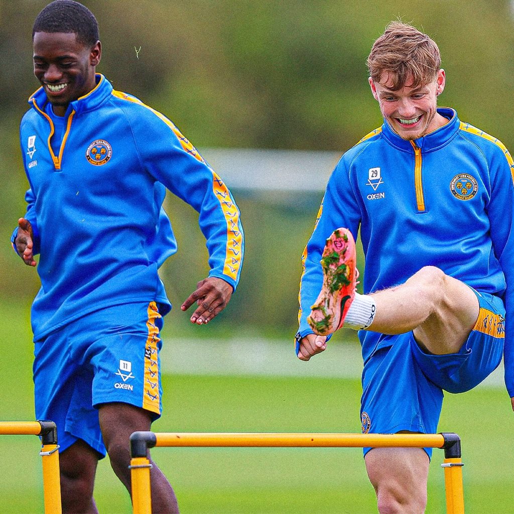 Charles Sagoe Jr. (L) with Shrewsbury Town (Photo via Shrewsbury on Instagram)